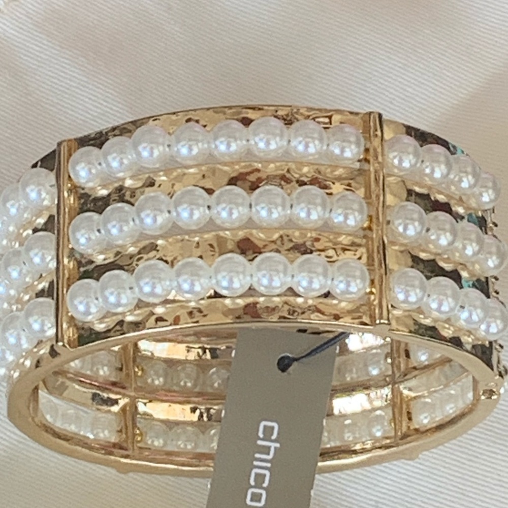 Chicos! Pearl Cuff Bracelet